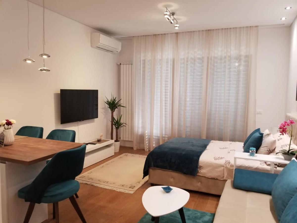 בלגרד Azura Residence - New Luxury Apartment מראה חיצוני תמונה